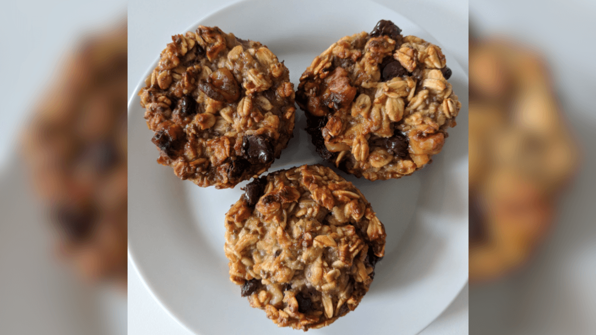 Banana Oatmeal Muffins For Father’s Day