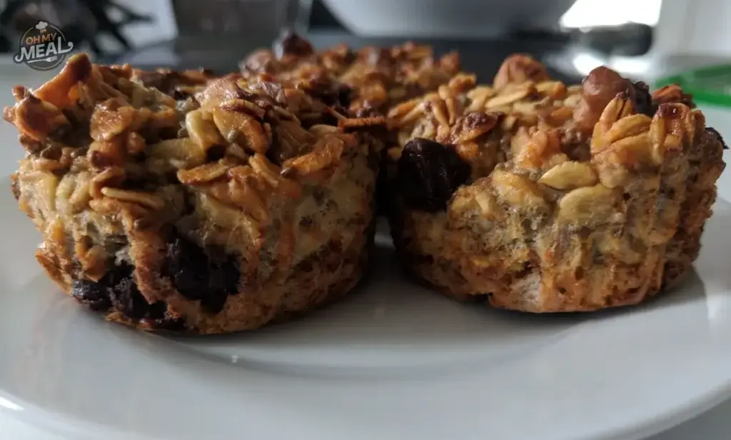 banana-oatmeal-muffins-Ohmymeal