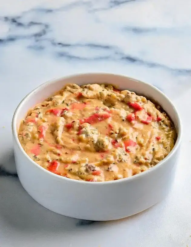 close-up-photo-of-rotel-dip-by-ohmymeal